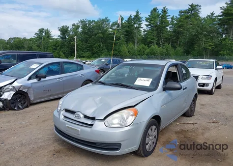 2009 Hyundai Accent Gs z USA, uszkodzony, nr VIN KMHCM36C99U129697